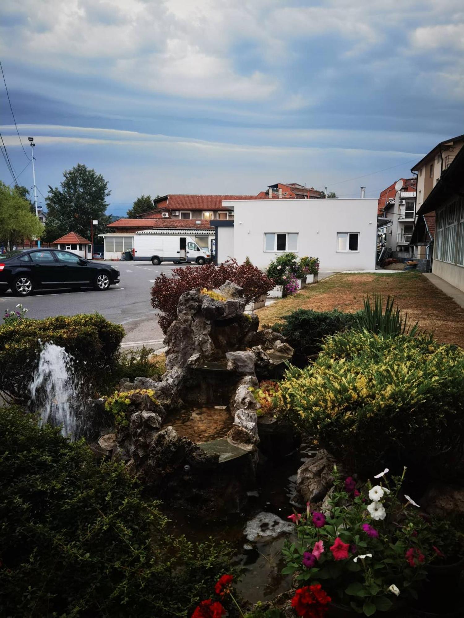 Hotel Slodes Belgrad Exterior foto